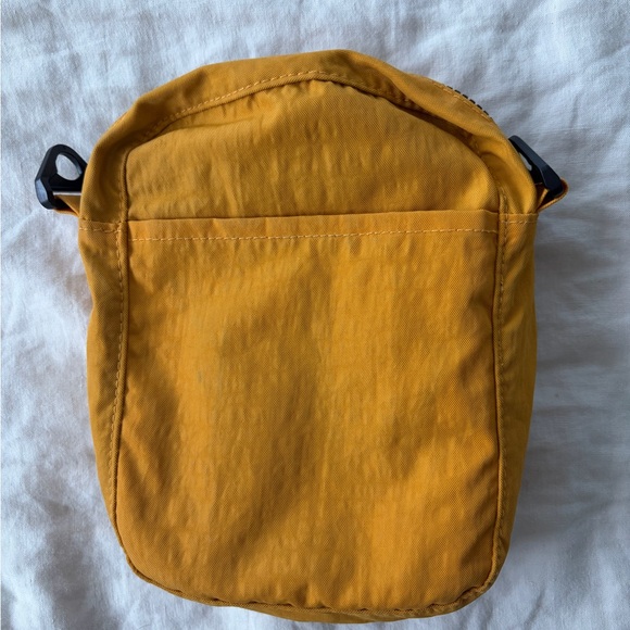 BAGGU Sport Crossbody - Picture 2 of 4
